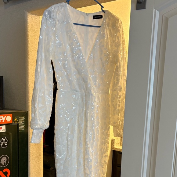 White Dress - Picture 1 of 5